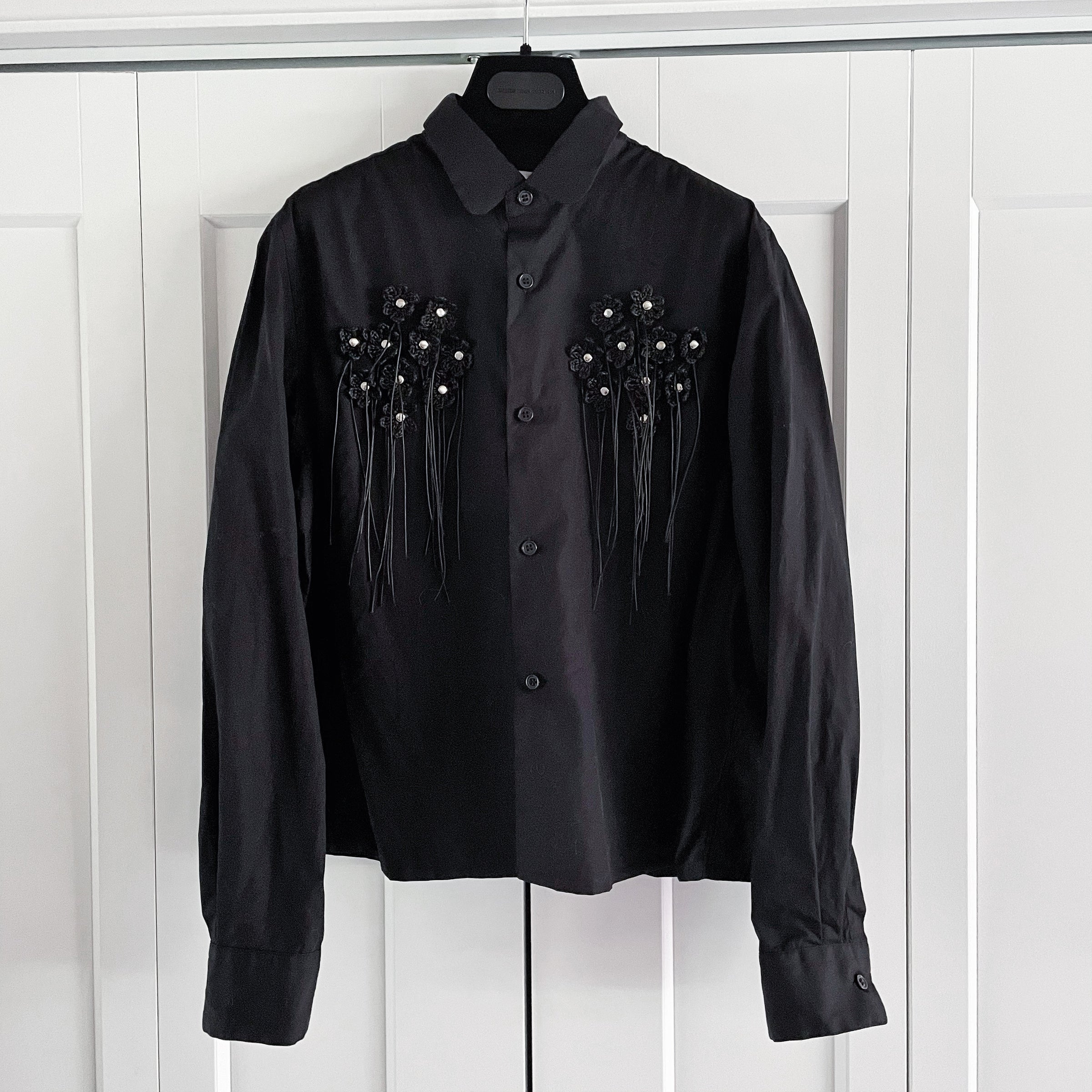 Noir Kei Ninomiya Floral Applique Black Shirt, size Medium | The